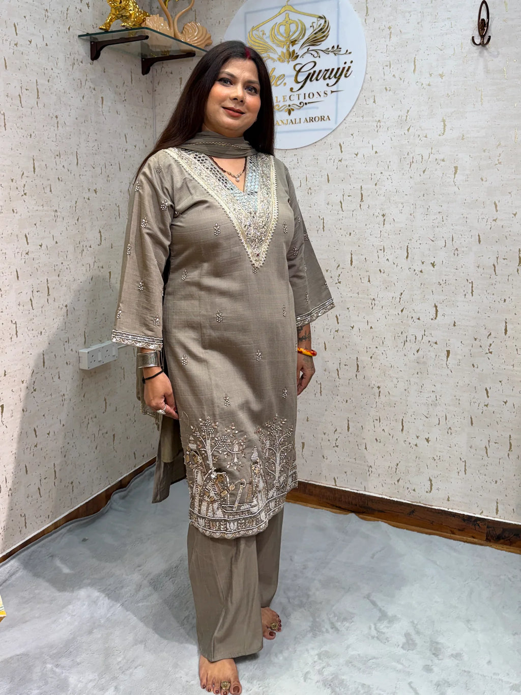 Avni 3 Piece Suit - avni-3-piece-suit-img-5.webp