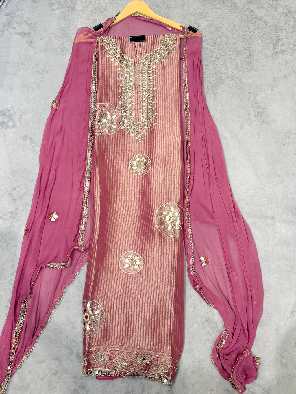 Gulabi 3 Piece Suit - gulabi-3-piece-suit-img-2.webp