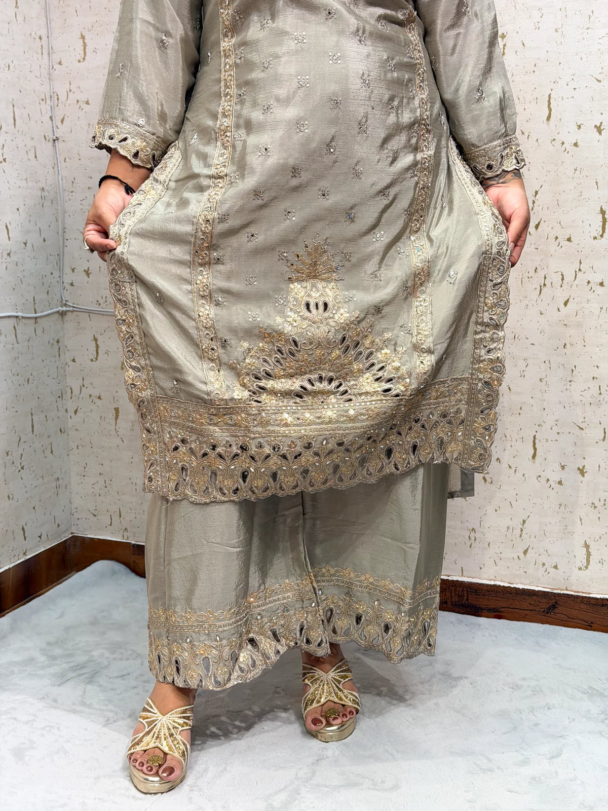 Ishani 3 Piece Ivory Suit - ishani-3-piece-ivory-suit-suit-9-img-2.webp