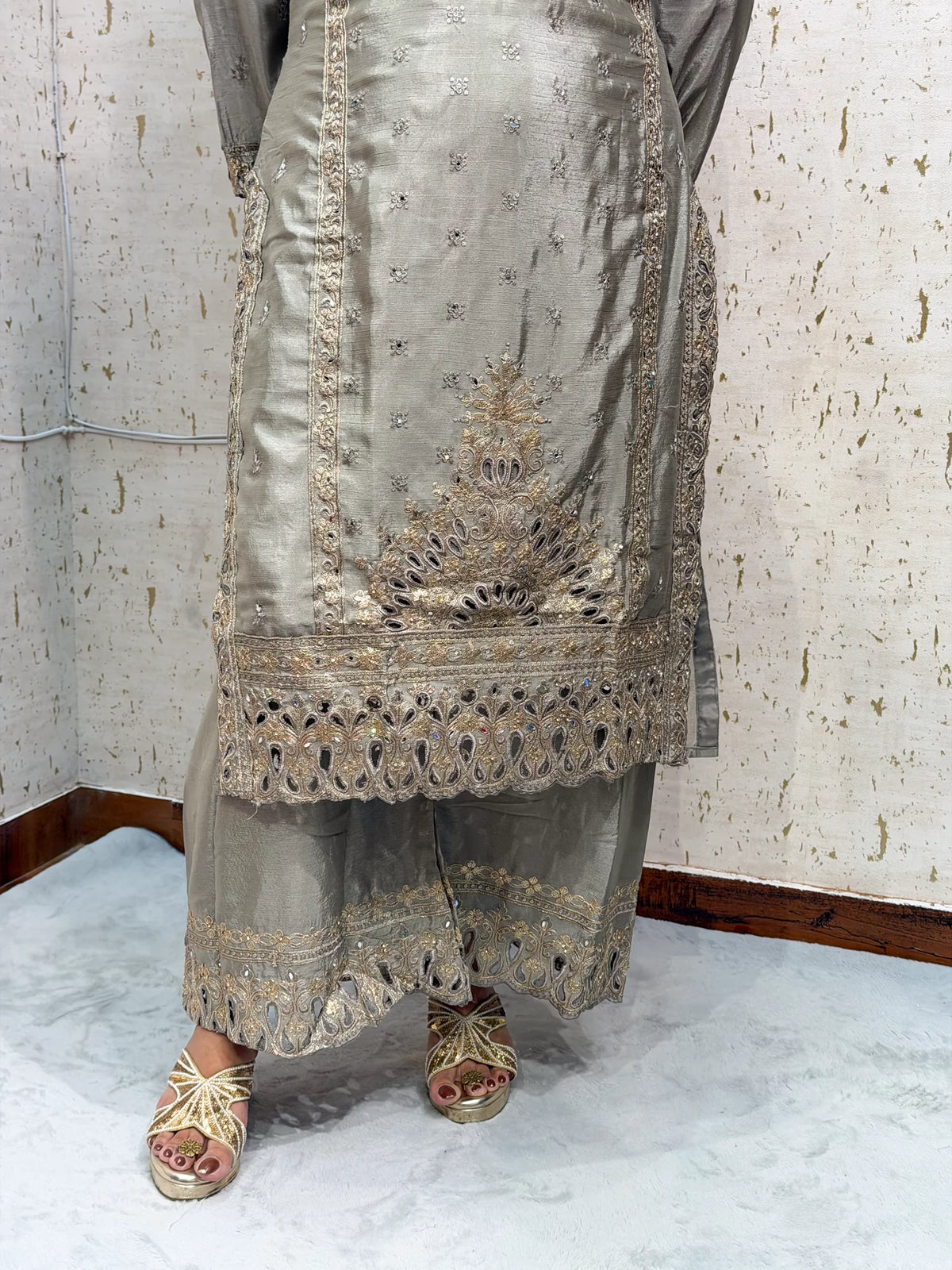 Ishani 3 Piece Ivory Suit - ishani-3-piece-ivory-suit-suit-9-img-3.webp