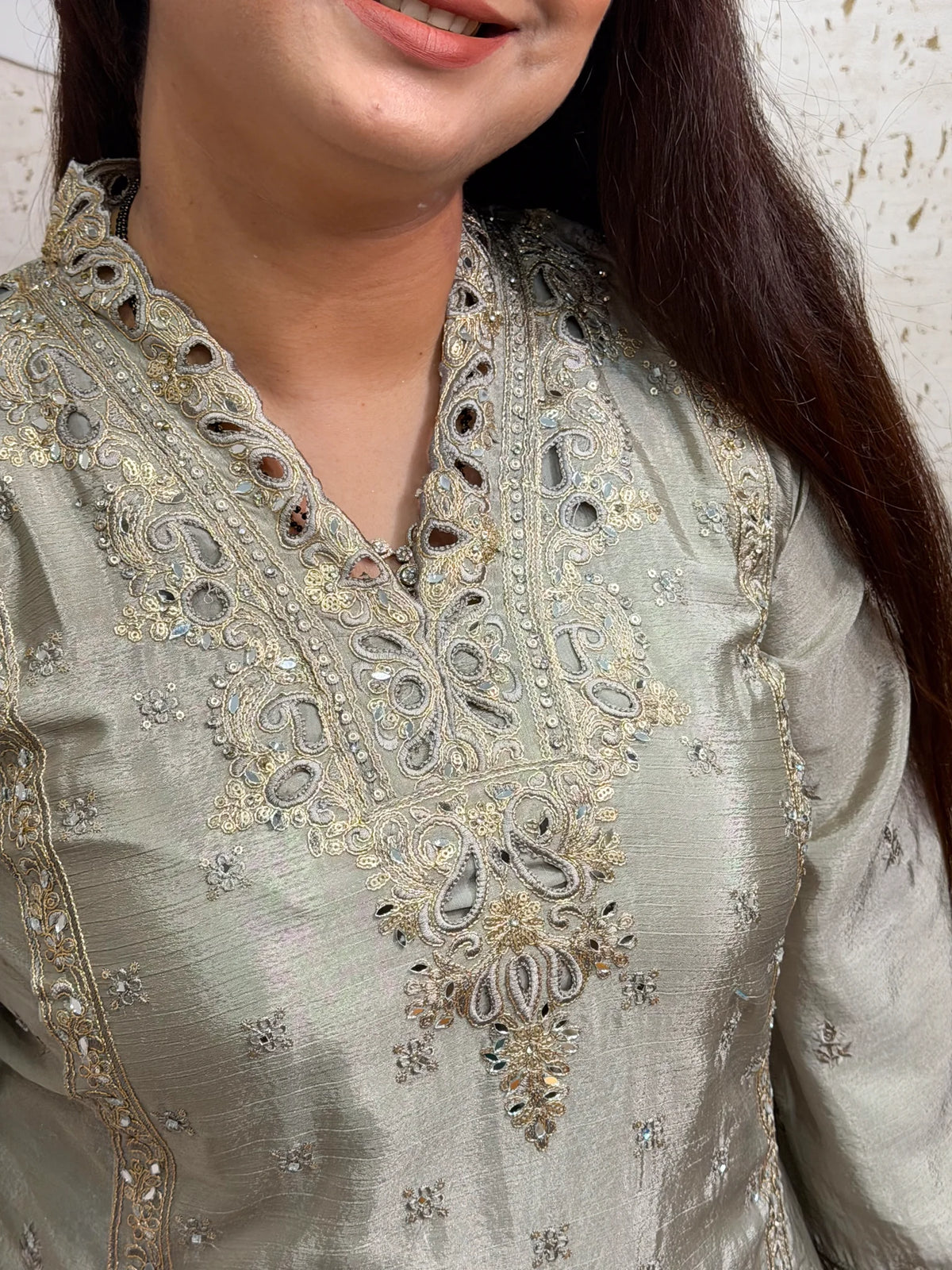 Ishani 3 Piece Ivory Suit - ishani-3-piece-ivory-suit-suit-9-img-4.webp