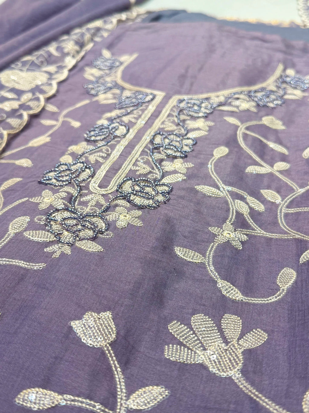 Jiya 3 Piece Suit - jiya-3-piece-suit-img-4.webp