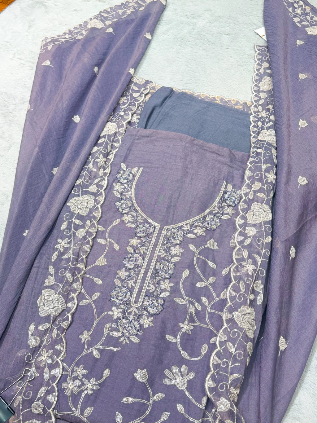 Jiya 3 Piece Suit - jiya-3-piece-suit-img-5.webp