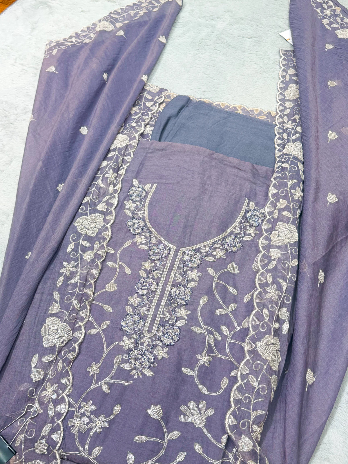 Jiya 3 Piece Suit - jiya-3-piece-suit-img-5.webp