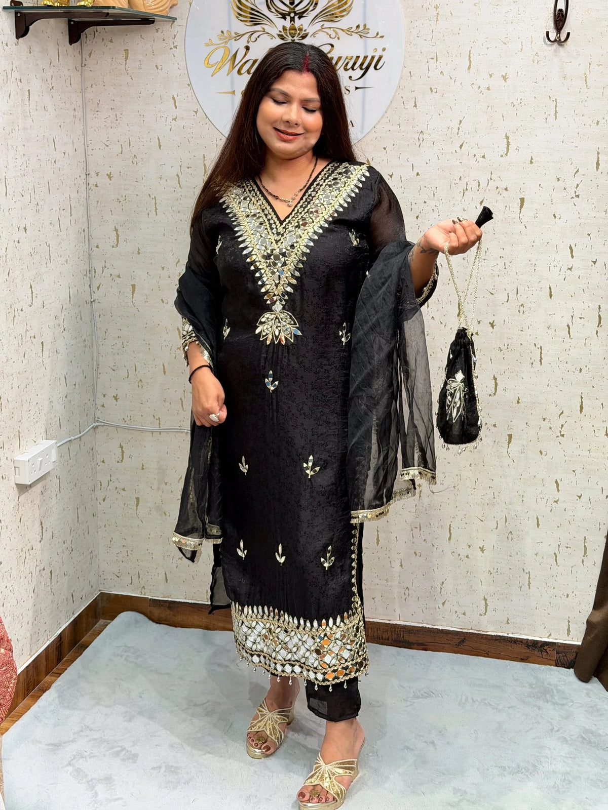 Kritika 3 Piece Black Suit - kritika-3-piece-black-suit-suit-12-img-7.webp