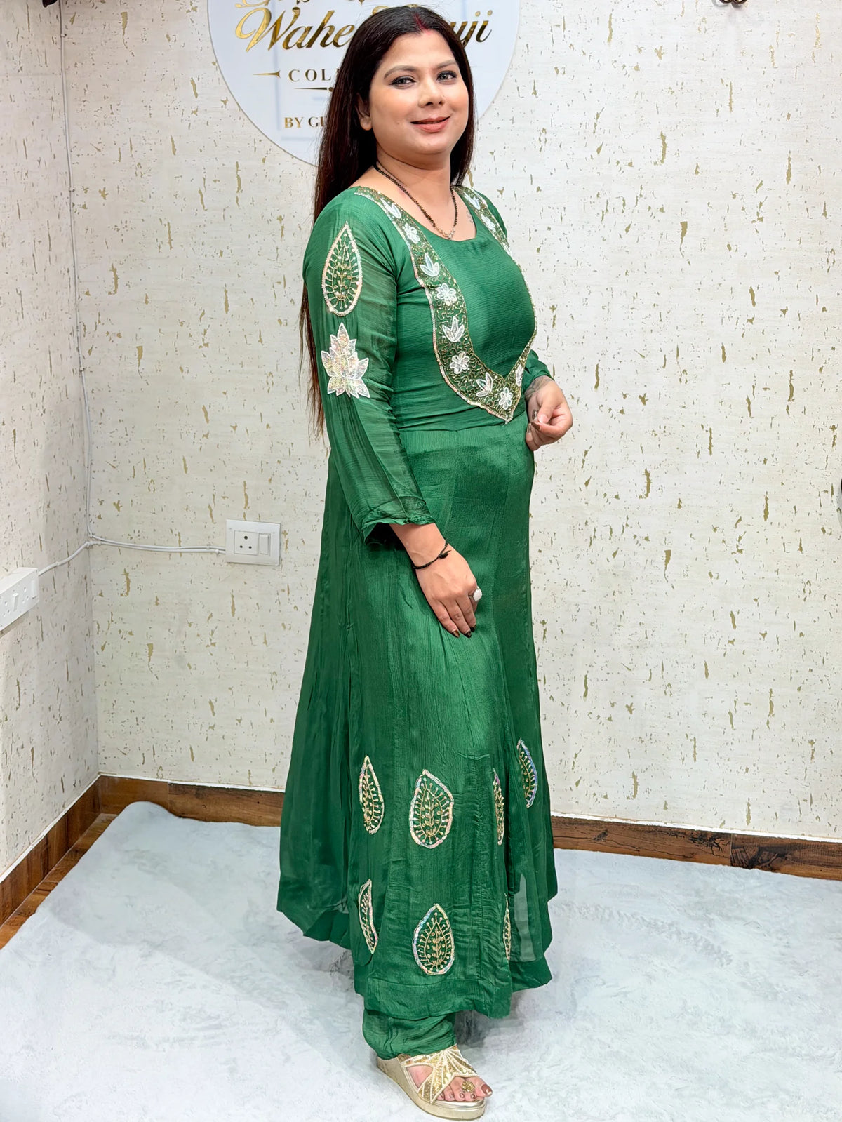 Nandini 3 Piece Emerald Green Suit - nandini-3-piece-emerald-green-suit-suit-10-img-2.webp