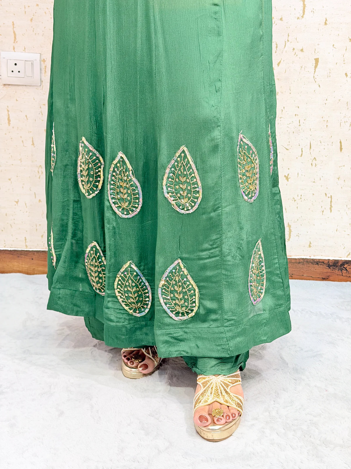 Nandini 3 Piece Emerald Green Suit - nandini-3-piece-emerald-green-suit-suit-10-img-3.webp