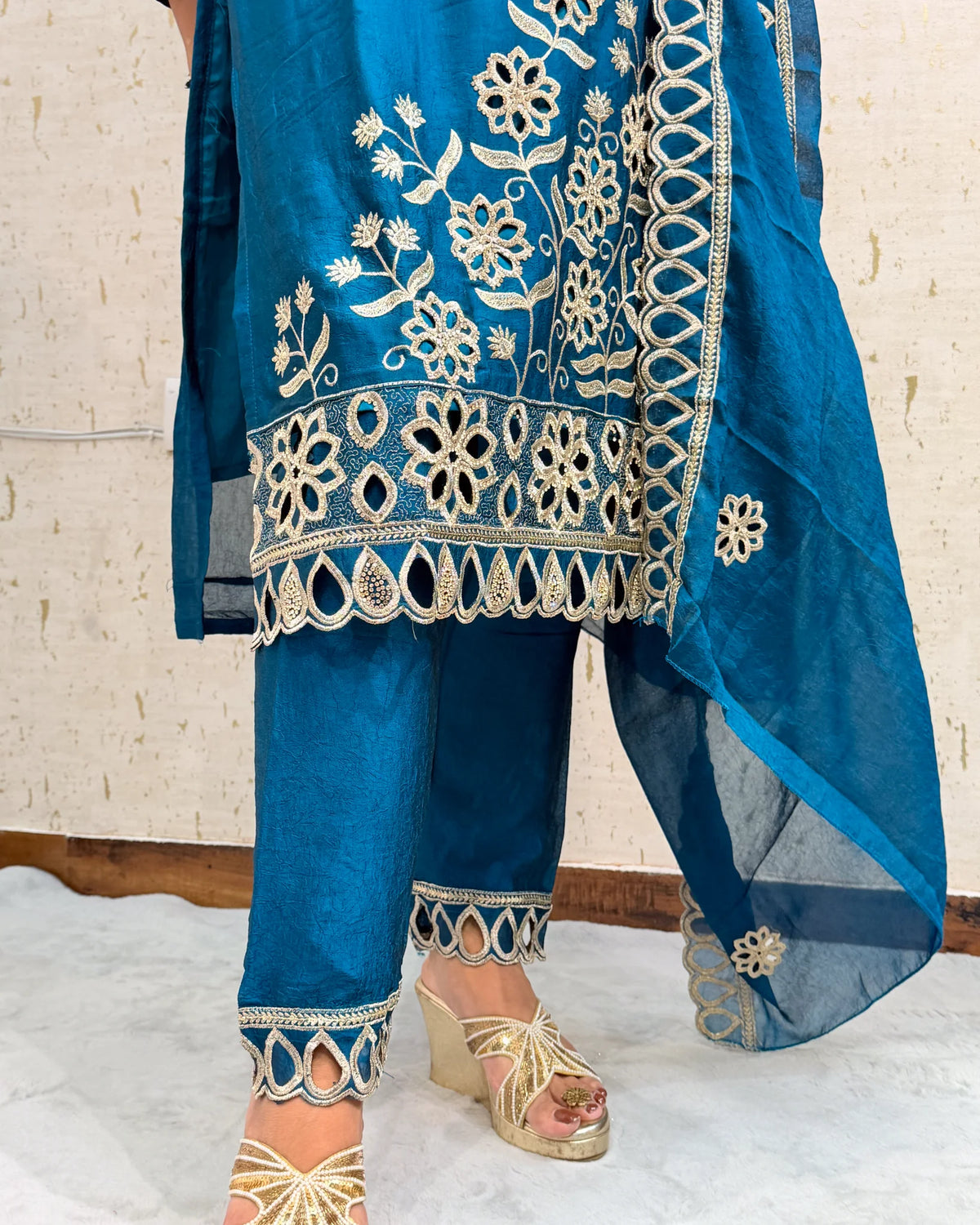 Neha 3 Piece Teal Blue Suit - neha-3-piece-teal-blue-suit-suit-5-img-3.webp