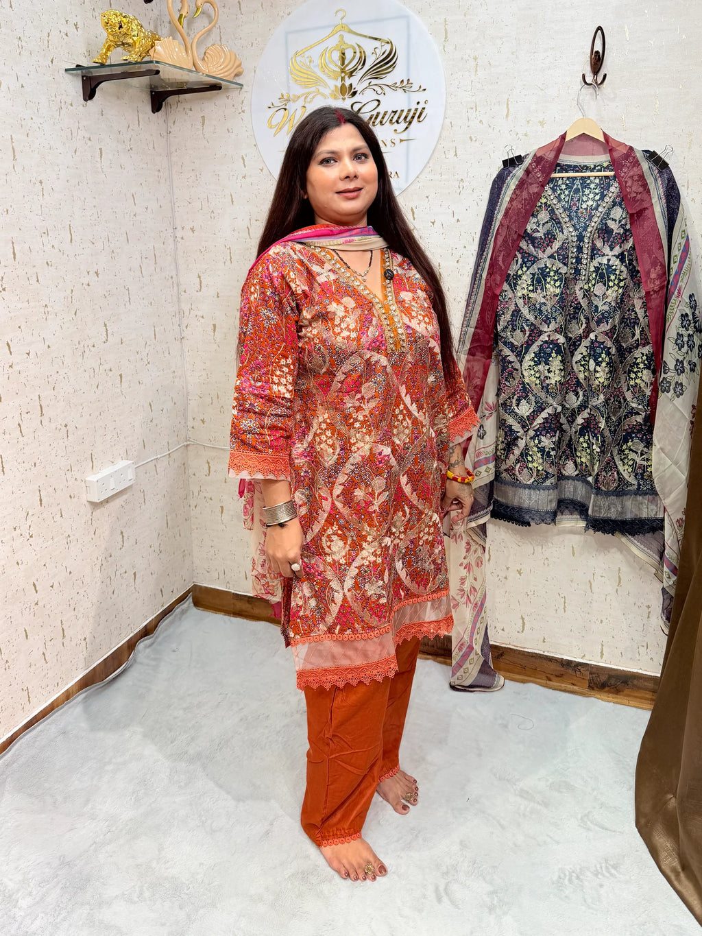 Riya 3 Piece Suit - riya-3-piece-suit-img-3.webp