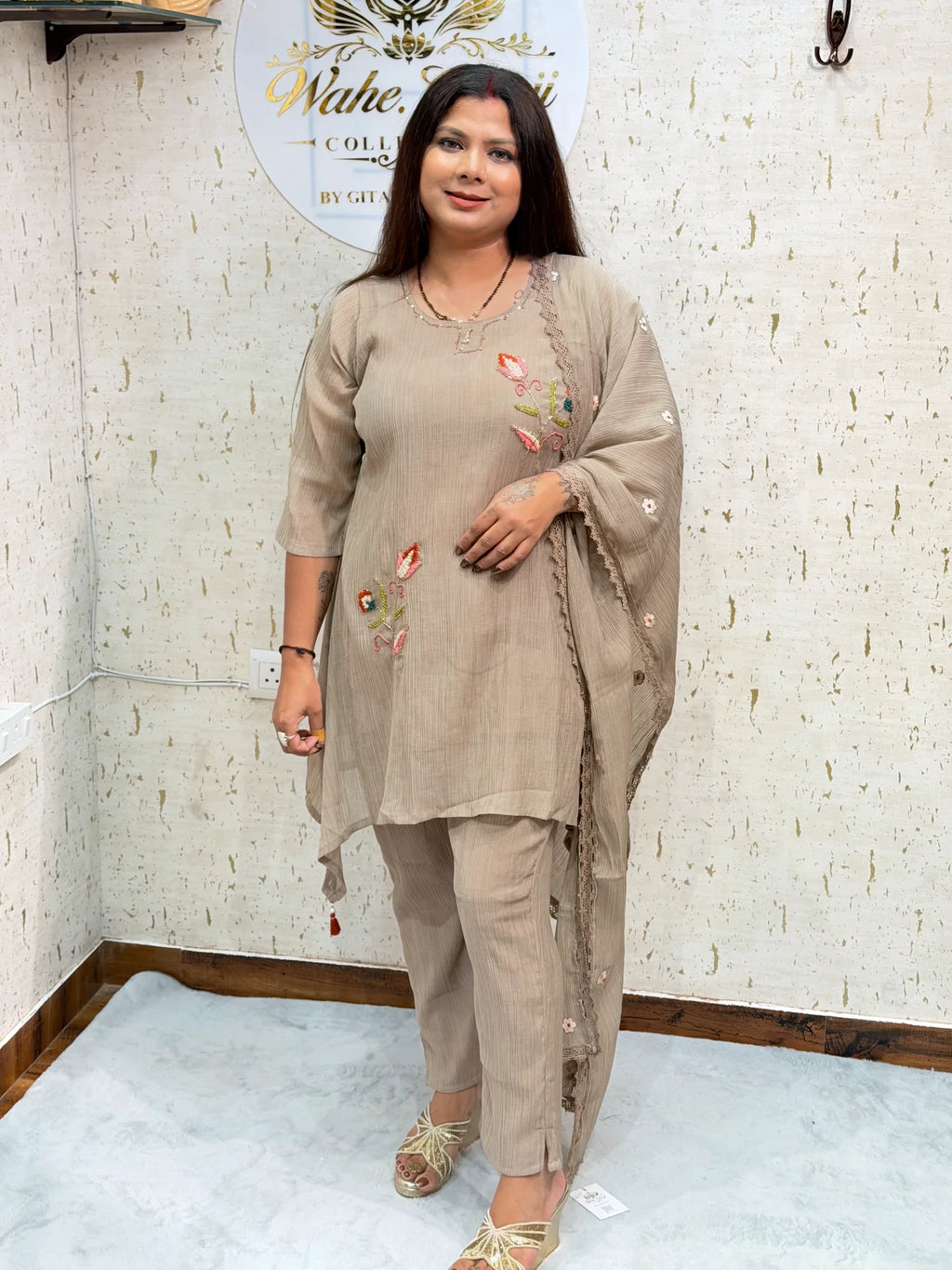 Vanya 3 Piece Beige Suit - vanya-3-piece-beige-suit-suit-19-img-1.webp